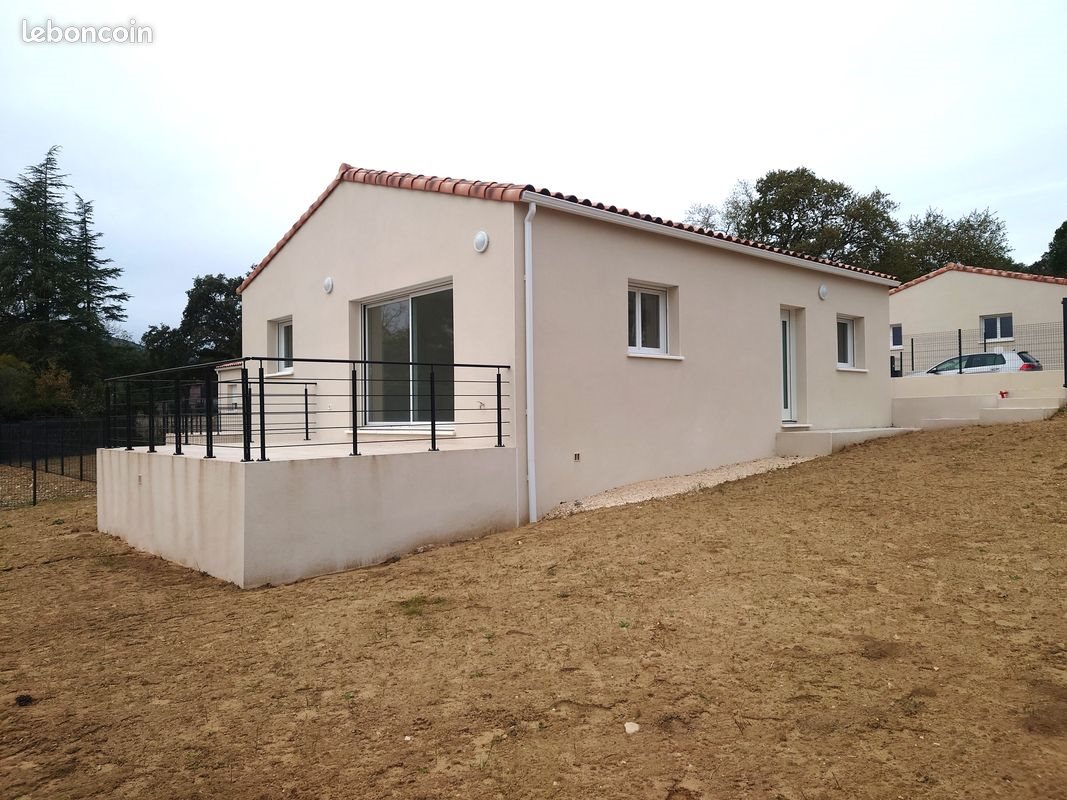 Maison à louer, 80m², Quissac