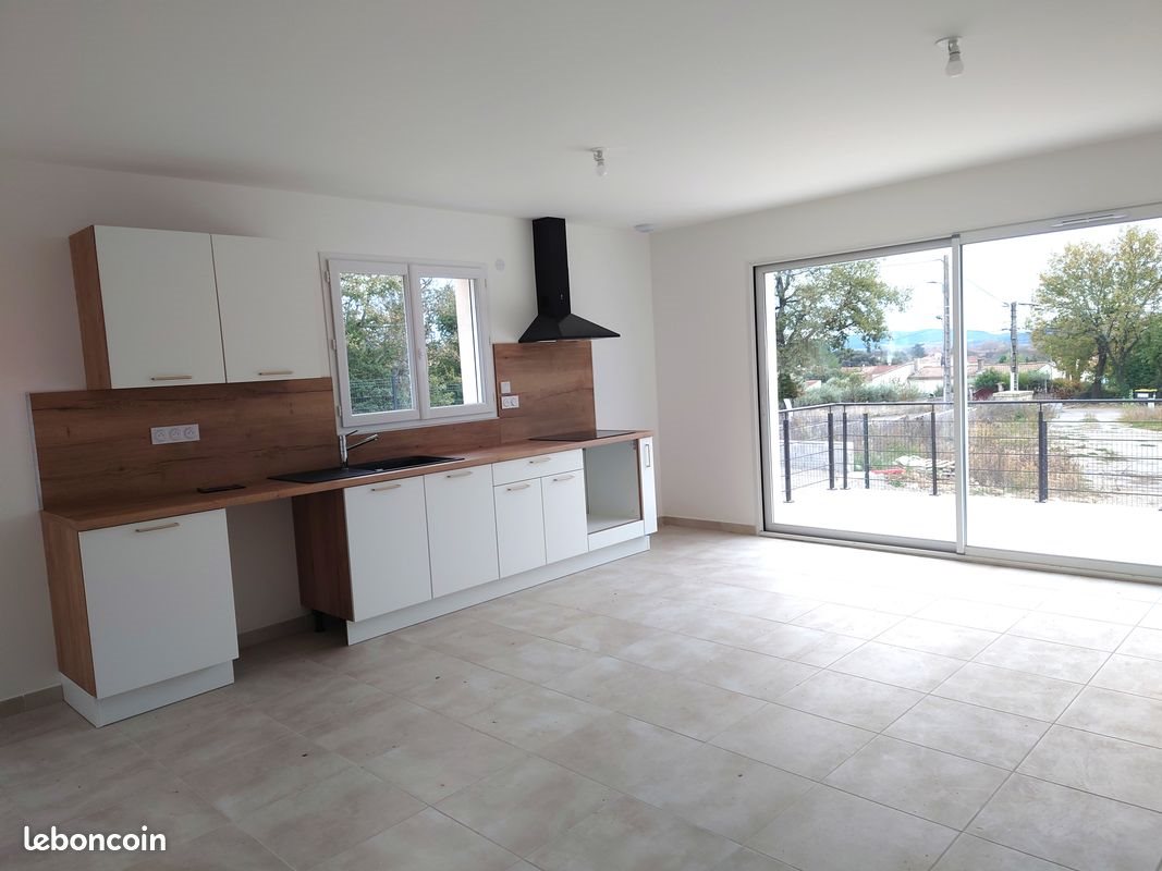 Maison à louer, 80m², Quissac