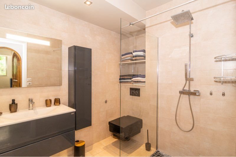 Appartement à louer, 45m², Antibes