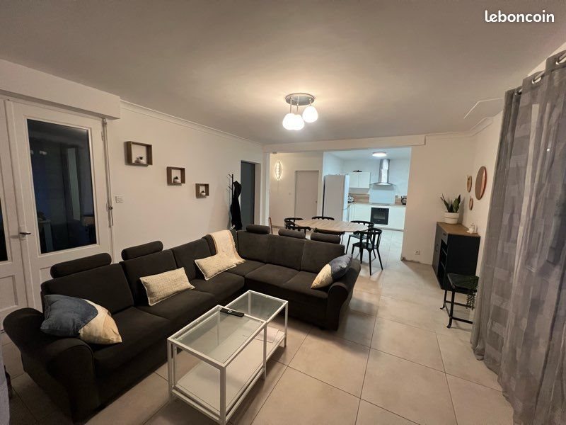 Appartement à louer, 103m², Surzur