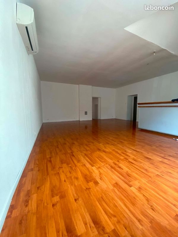 Maison à louer, 70m², Geville