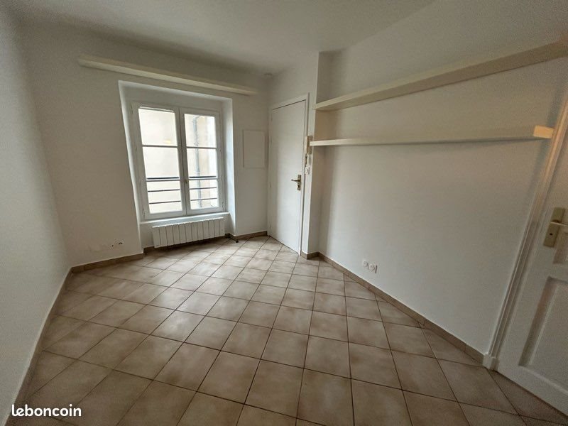 Appartement à louer, 14m², Versailles