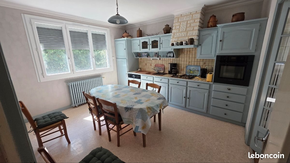Maison à vendre, 92m², Charmé