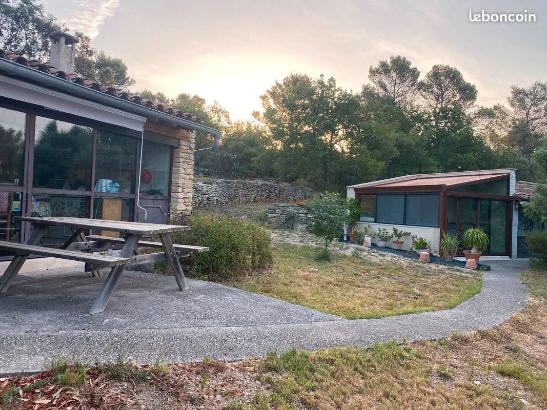 Maison à louer, 32m², Gordes