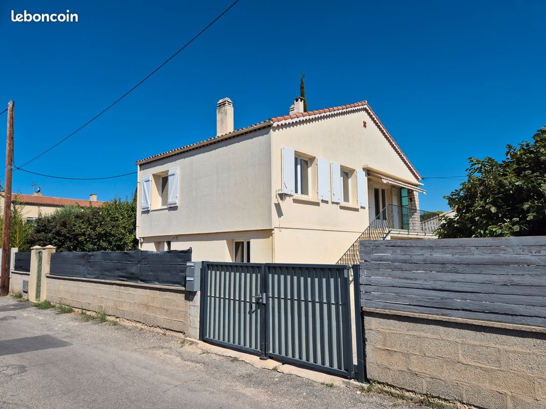 Appartement à louer, 74m², Pélissanne