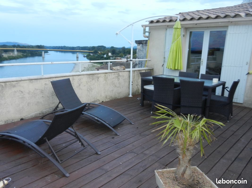 Appartement à louer, 90m², Pont-Saint-Esprit