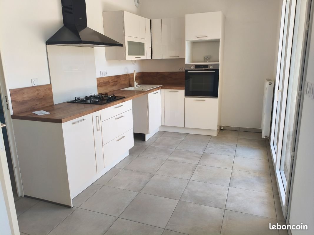 Appartement à louer, 79m², Décines-Charpieu