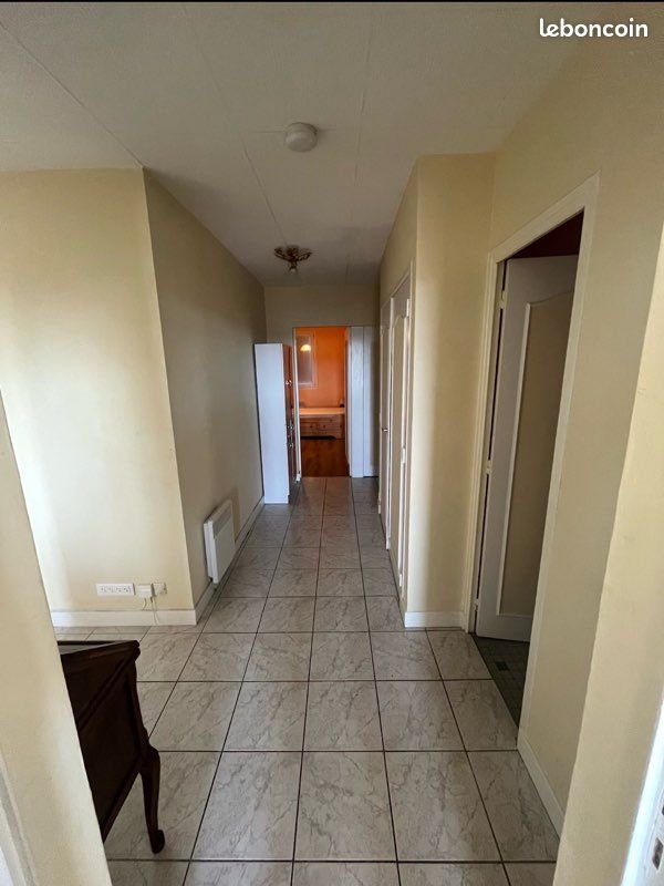 Appartement à louer, 76m², Moulins