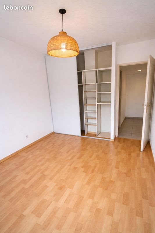 Appartement à louer, 75m², Saint-Genis-Pouilly
