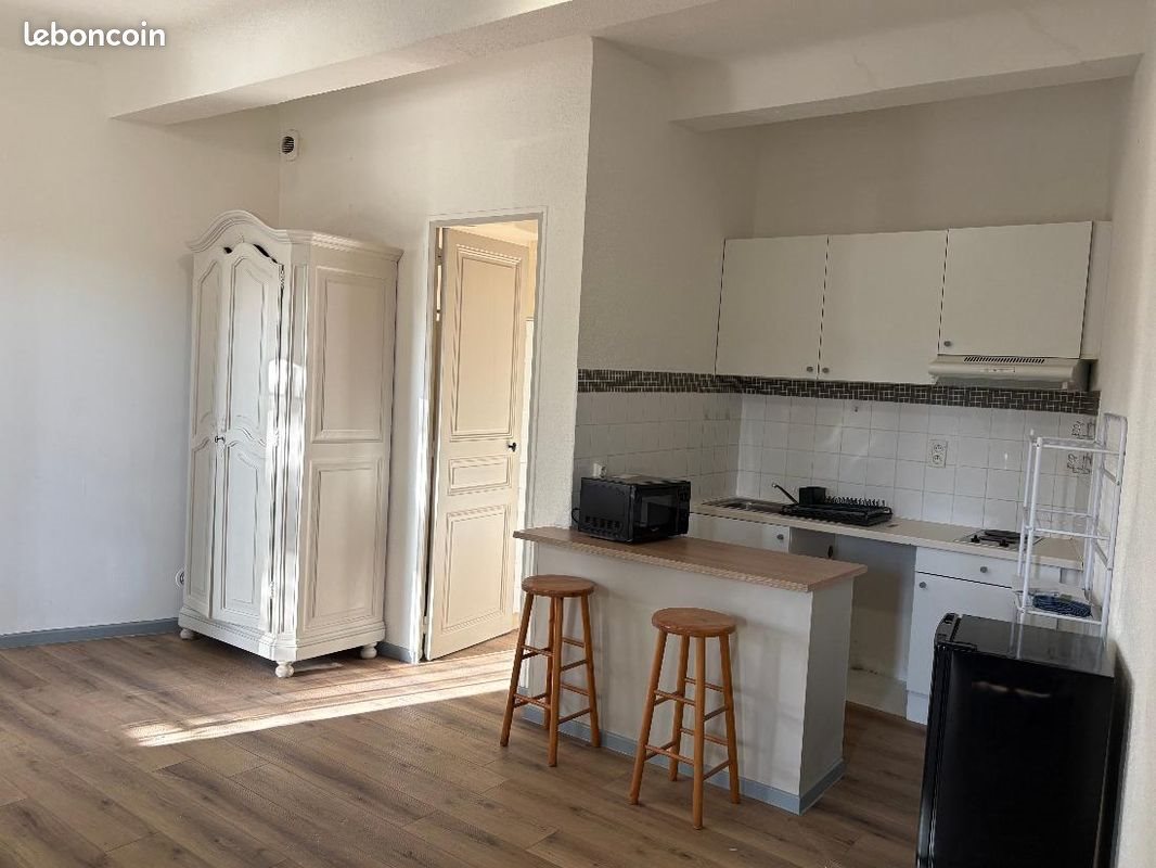 Appartement à louer, 25m², Lambesc