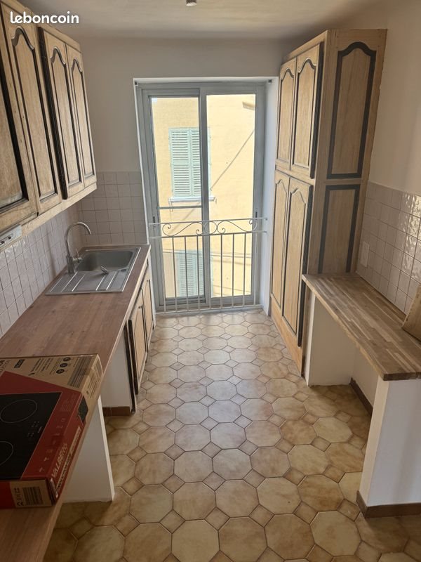 Appartement à louer, 100m², Solliès-Pont