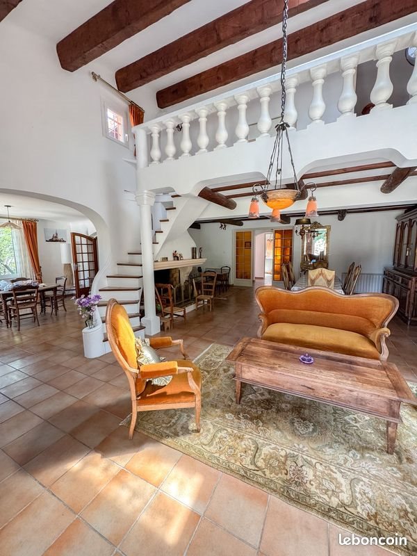 Maison à louer, 150m², Marseille 8ème