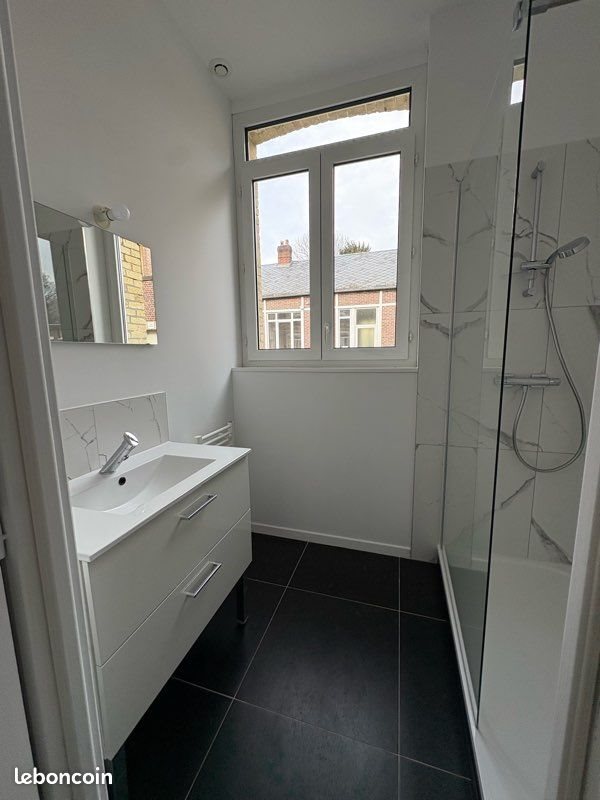 Appartement à louer, 47m², Le Houlme