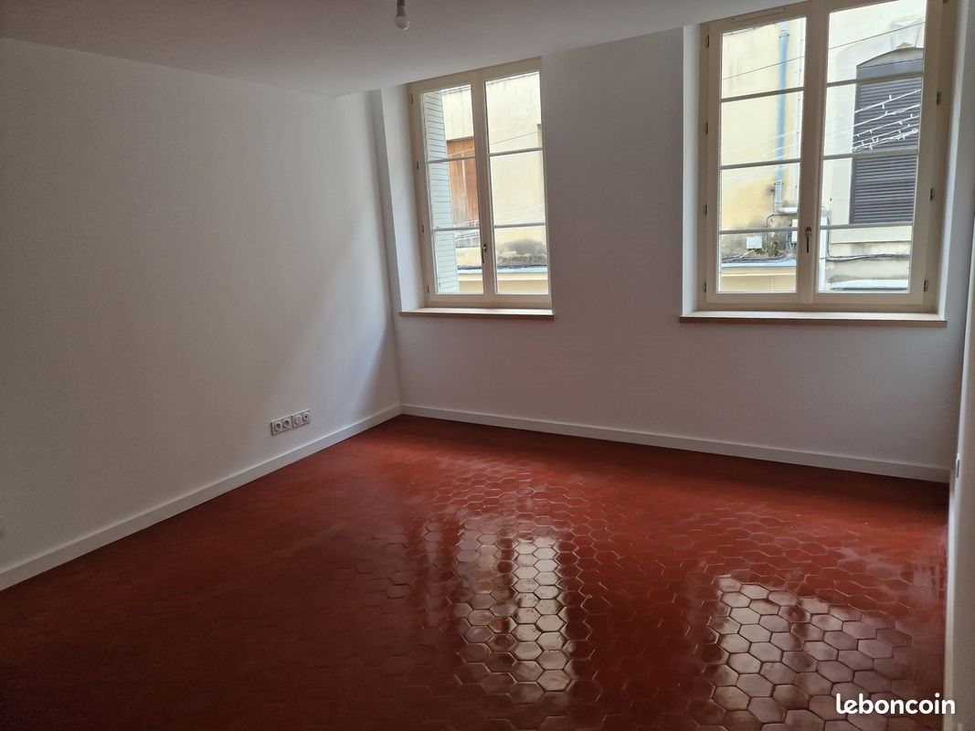 Appartement à louer, 47m², Orange