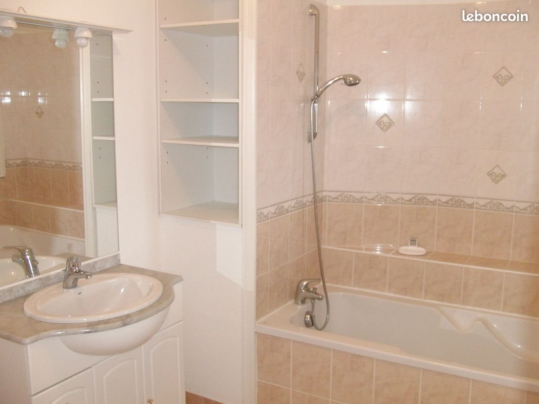 Appartement à louer, 70m², Croix