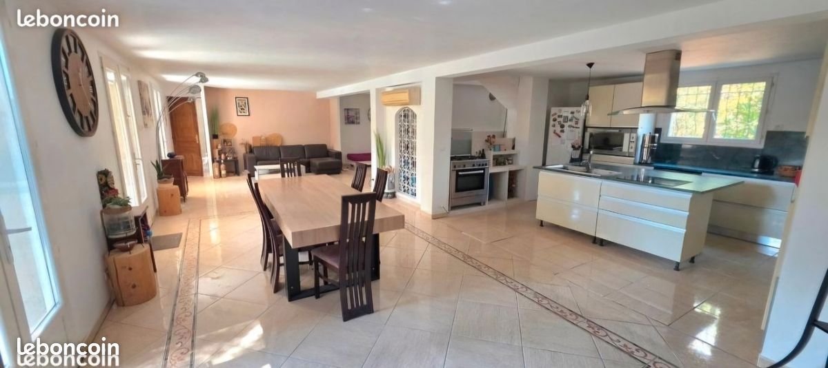 Maison à vendre, 195m², Fréjus