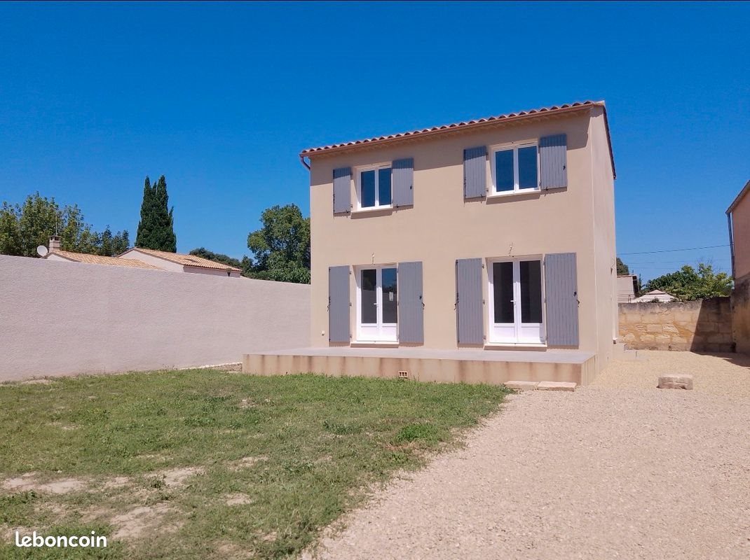 Maison à louer, 84m², Tarascon