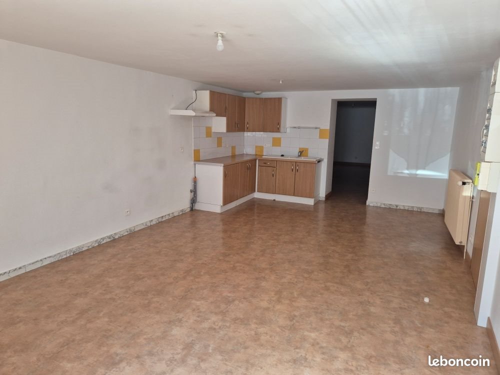 Appartement à louer, 92m², Saint-Just-la-Pendue