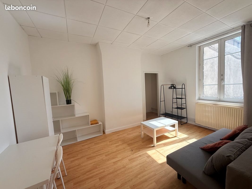 Appartement à louer, 42m², Péronne