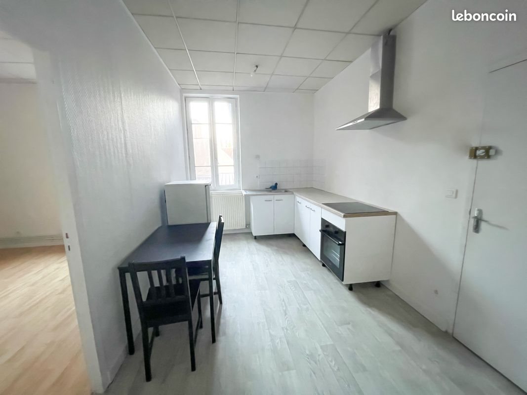 Appartement à louer, 42m², Péronne