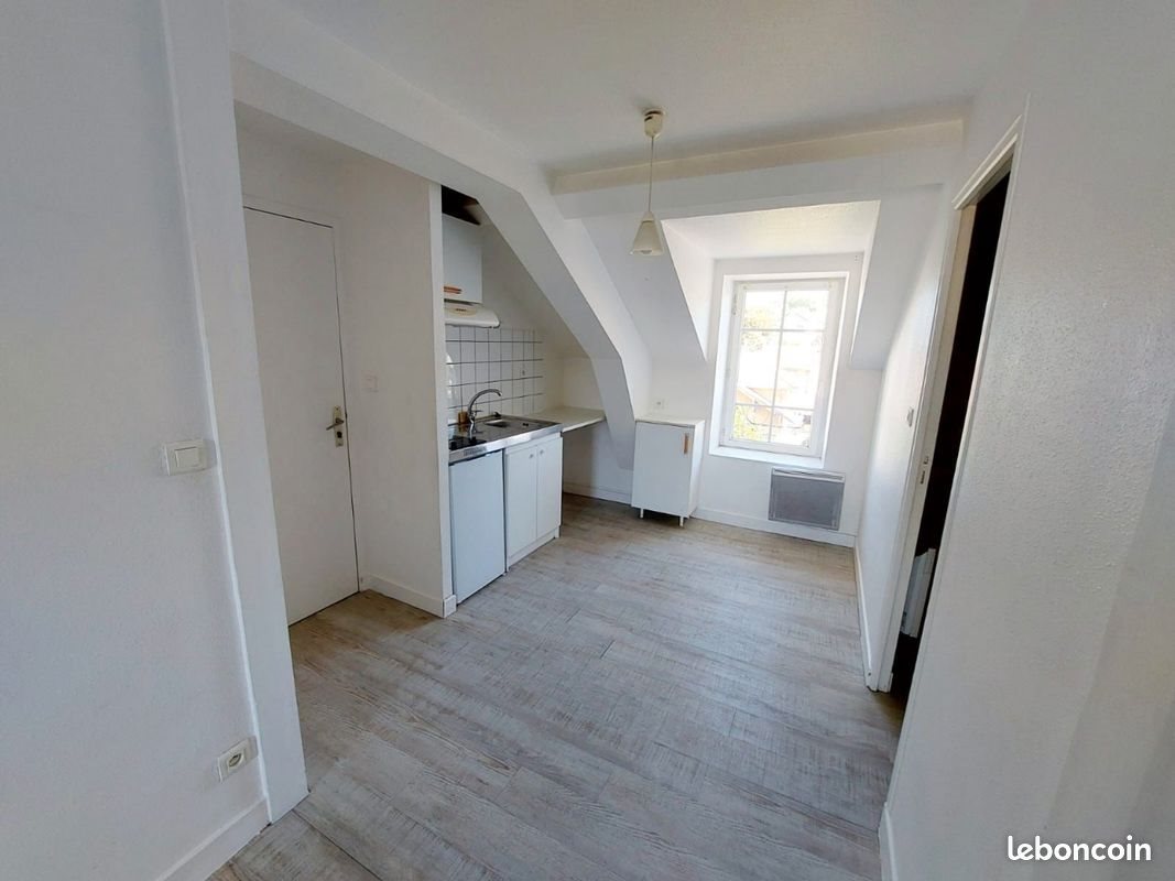 Appartement à louer, 23m², Aurillac