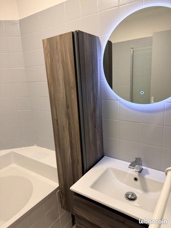 Appartement à louer, 72m², Orange
