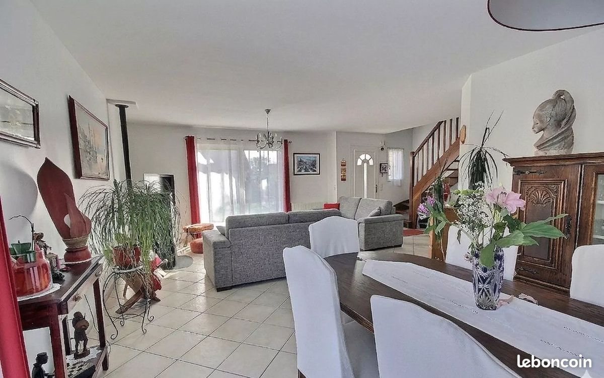 Maison à vendre, 142m², Lescar
