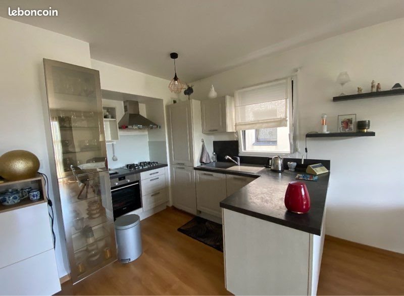 Appartement à louer, 68m², Meucon