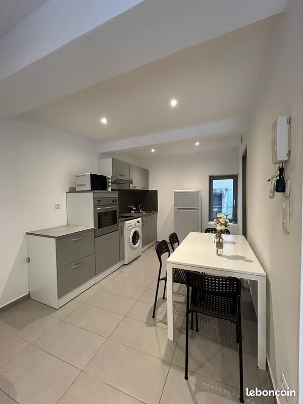 Appartement à louer, 45m², Béziers