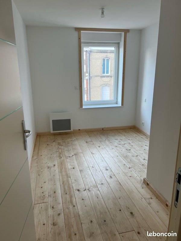 Maison à louer, 90m², Mortagne-du-Nord