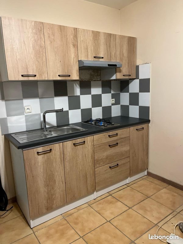 Appartement à louer, 28m², Les Tourrettes