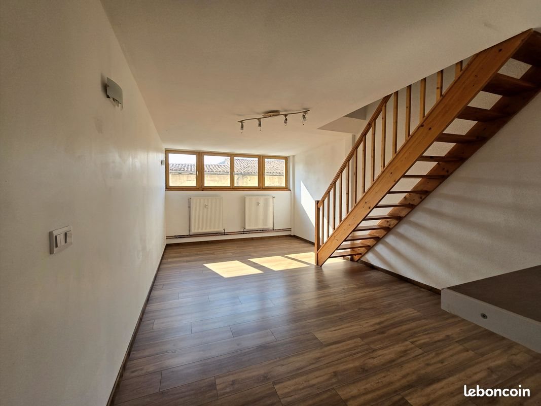 Appartement à louer, 76m², Billom