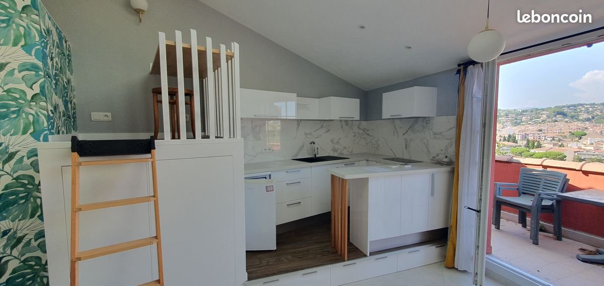 Appartement à louer, 23m², Vallauris