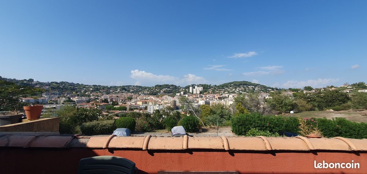 Appartement à louer, 23m², Vallauris