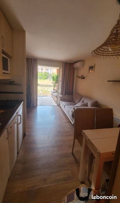 Appartement à louer, 28m², Saint-Raphaël