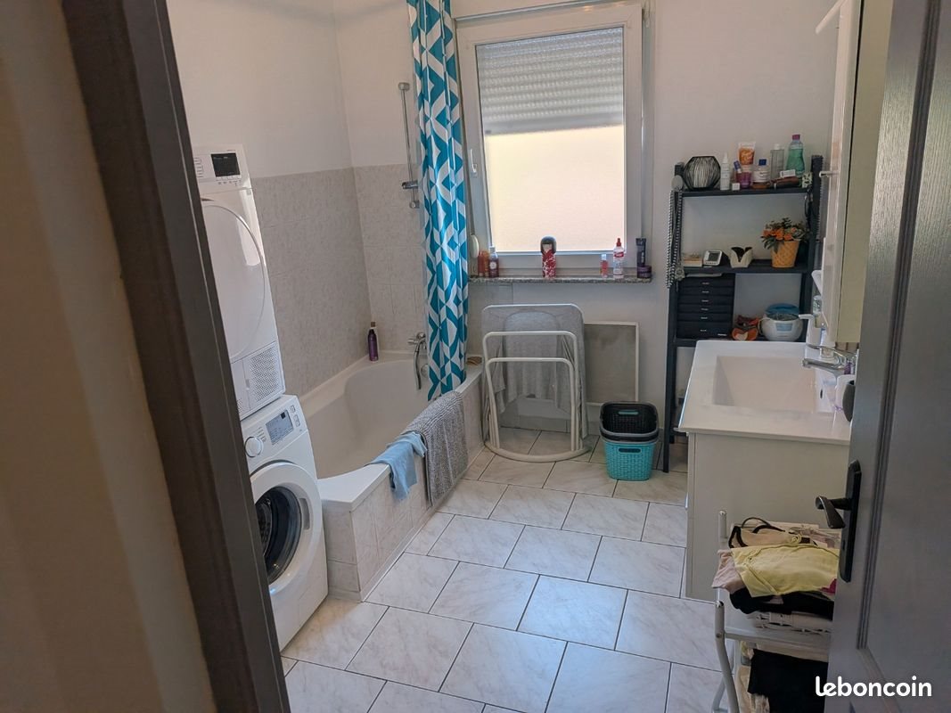 Appartement à louer, 75m², Metzing