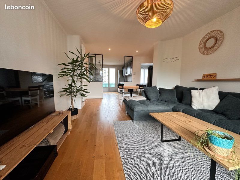 Appartement à louer, 70m², Annecy