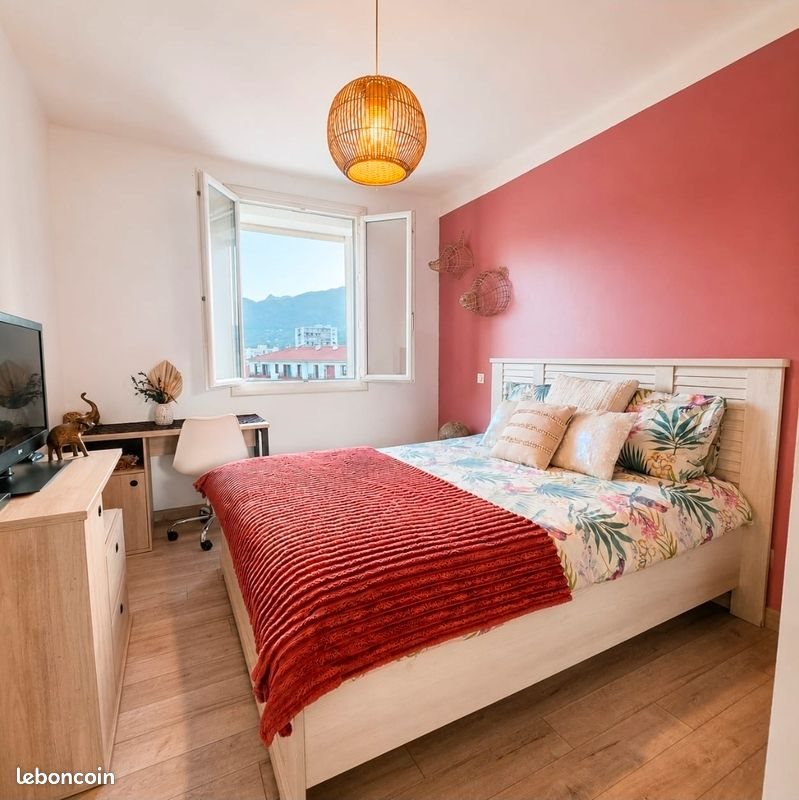 Appartement à louer, 78m², Ajaccio