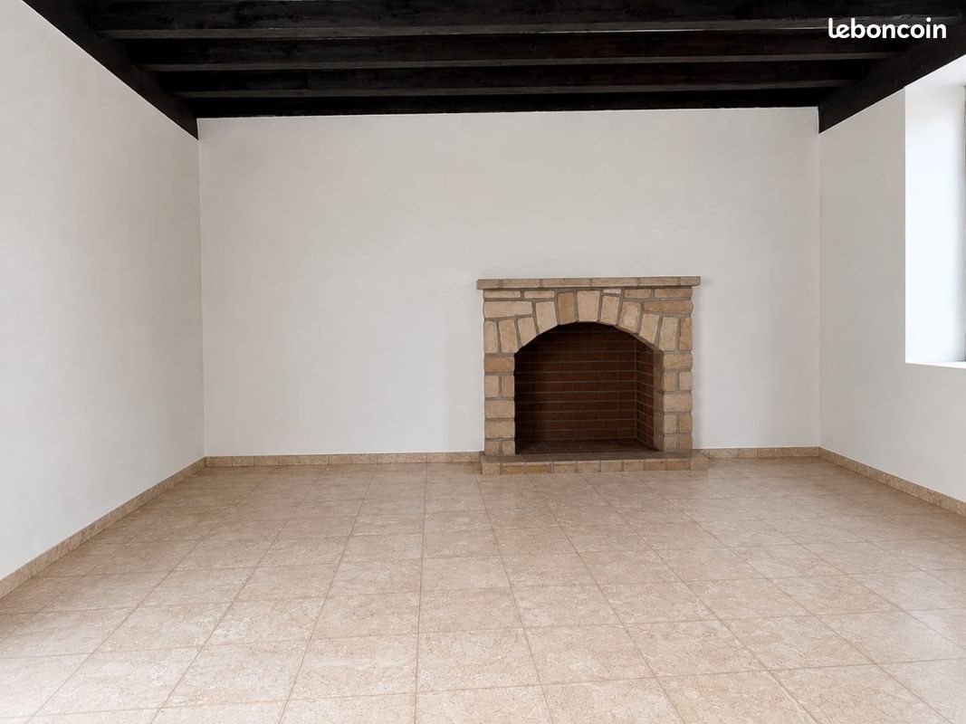 Appartement à louer, 90m², Gray