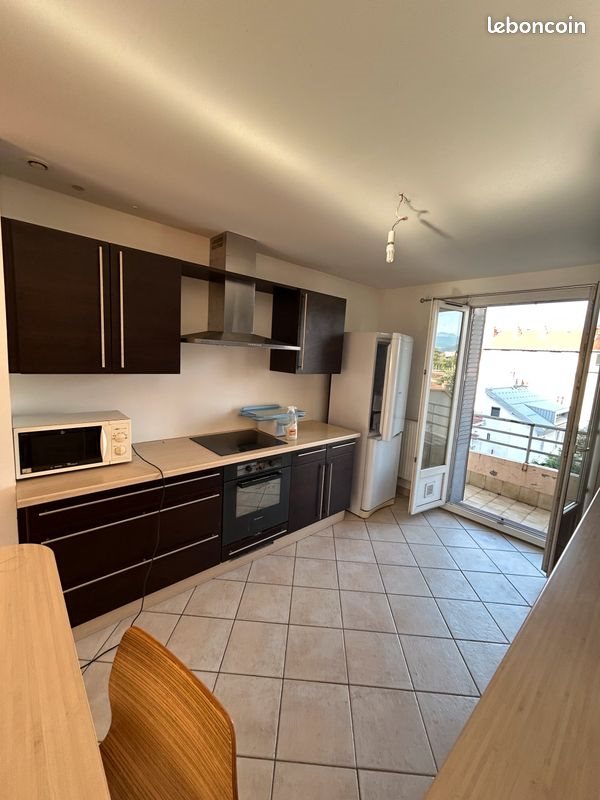 Appartement à louer, 80m², Grenoble