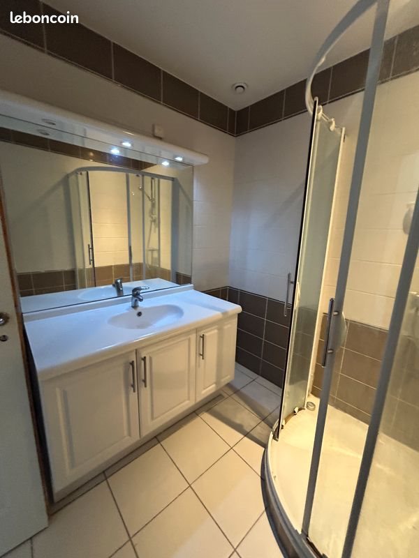 Appartement à louer, 80m², Grenoble