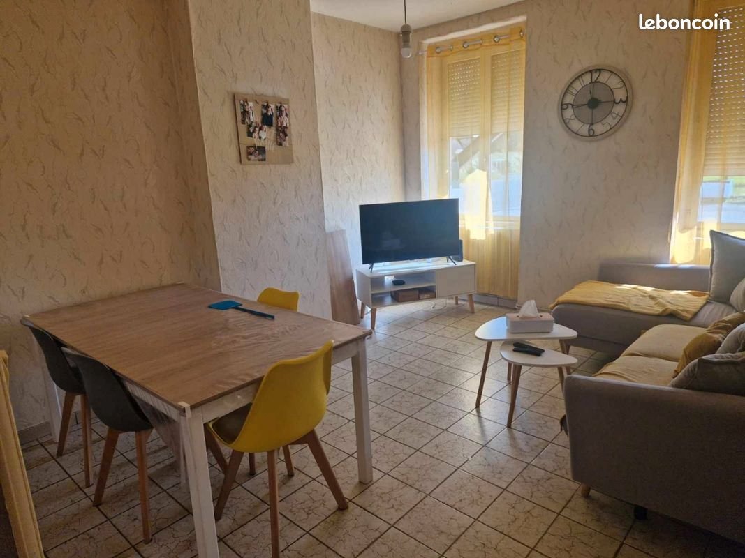 Appartement à louer, 91m², Poncin