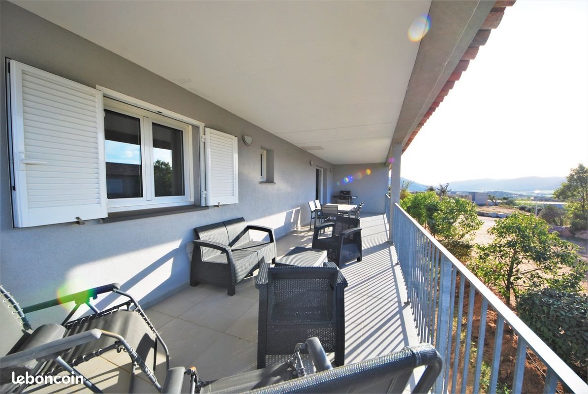 Appartement à louer, 70m², Porto-Vecchio