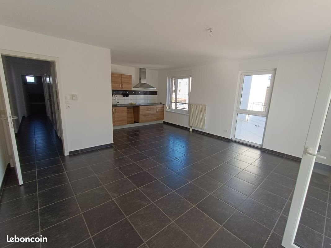 Appartement à louer, 66m², Holtzheim