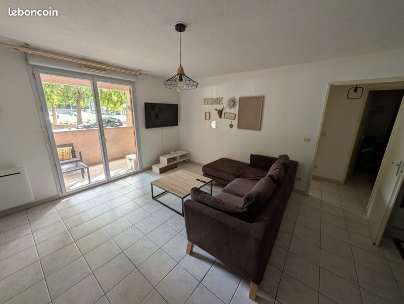 Appartement à louer, 49m², Nîmes