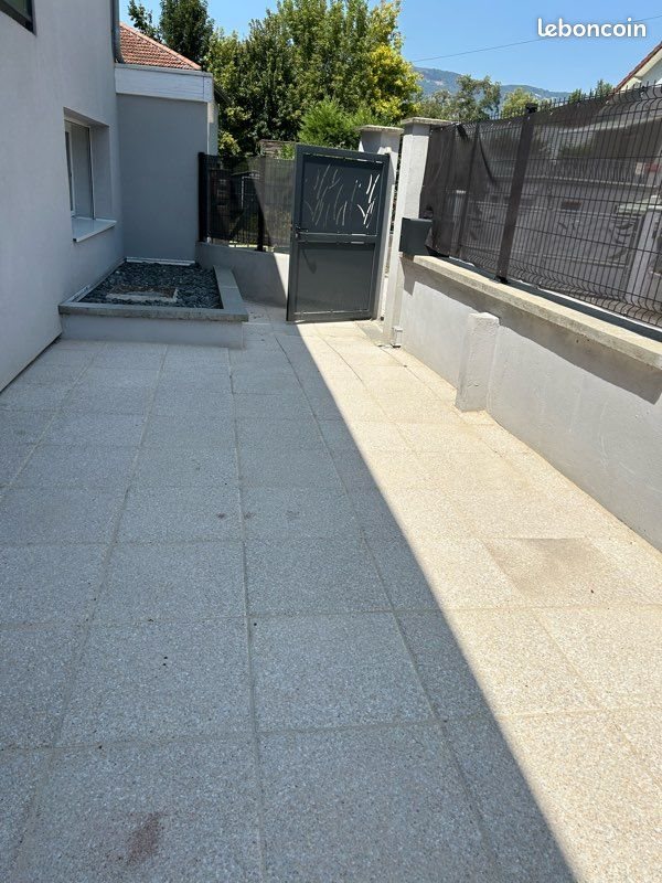 Appartement à louer, 22m², Gières
