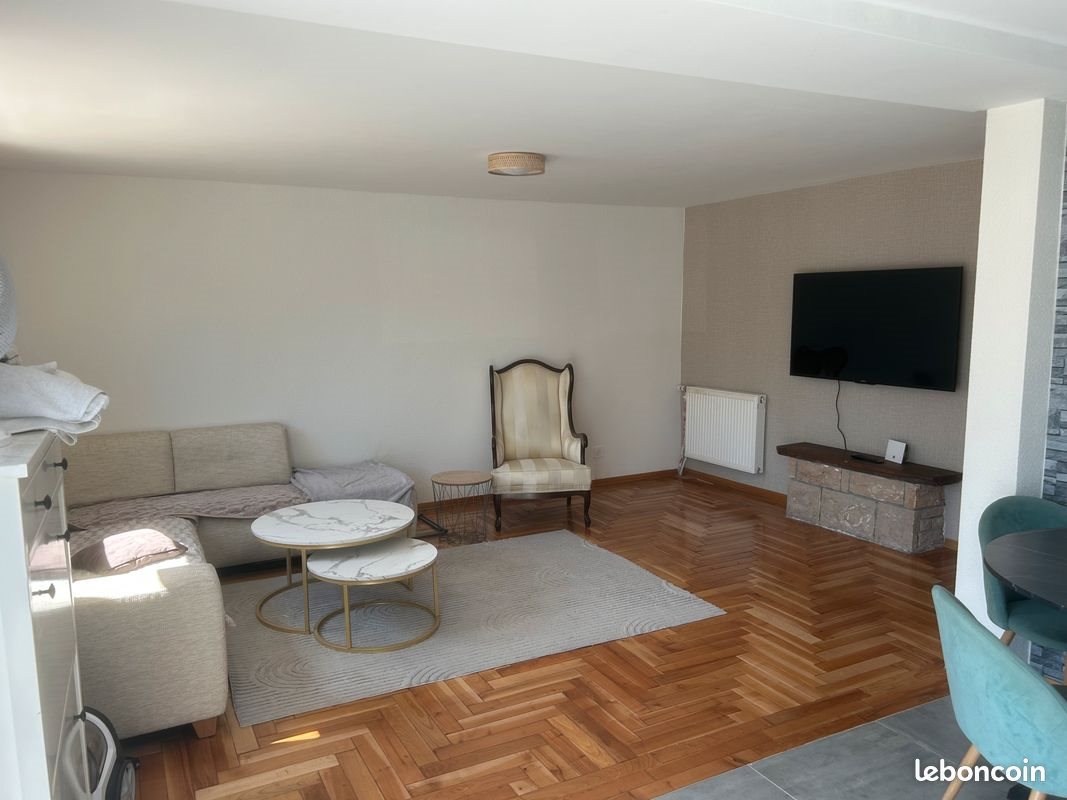 Appartement à louer, 75m², Saint-Genis-Pouilly