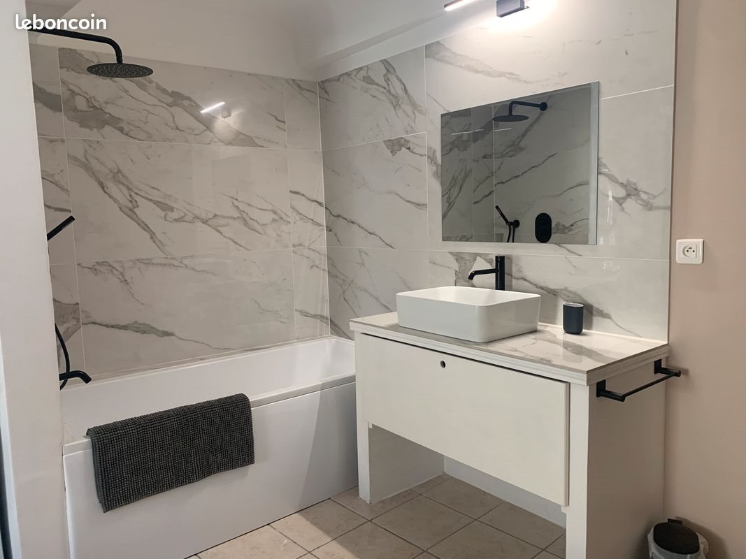 Maison à louer, 70m², La Bastide-des-Jourdans