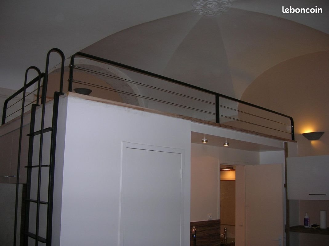Appartement à louer, 26m², Nîmes