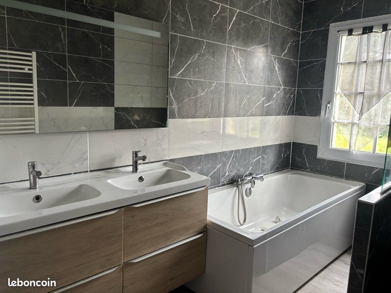 Maison à vendre, 107m², Le Cloître-Saint-Thégonnec